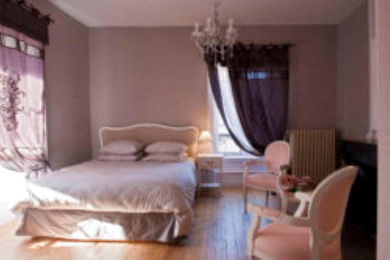 Chateau De Riverie Chambres Et Table D'Hotes Bilik gambar