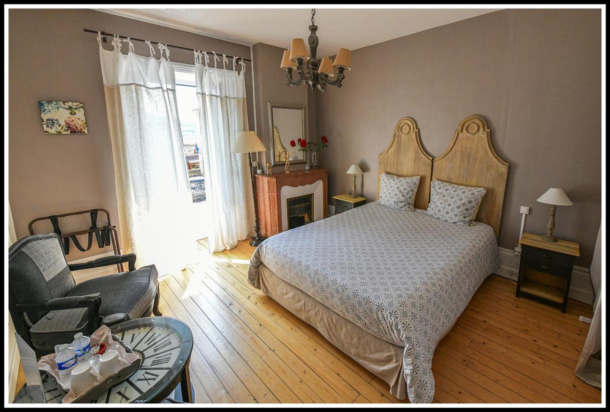 Chateau De Riverie Chambres Et Table D'Hotes Luaran gambar
